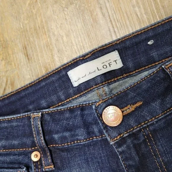 LOFT Curvy Straight Frayed Raw Hem Ankle Jeans Size 25‎ Womens Blue Medium Wash - Picture 10 of 13